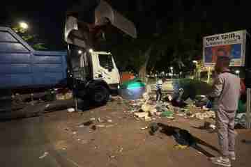 עובדי מנהלת רובע ב' בשטח, צילום: דוברות עיריית אשדוד