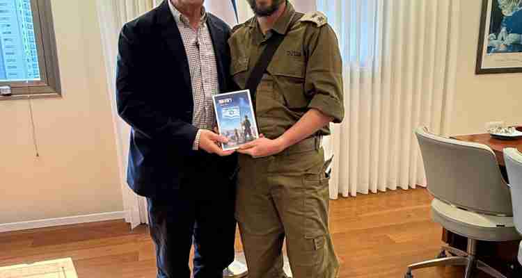 רה"ע לסרי והרב מעוז שוורץ. צילום: שמוליק דוד, דוברות עיריית אשדוד