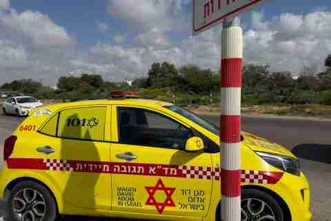 מזירה בבתי הזיקוק באשדוד, צילום: תיעוד מבצעי מד"א