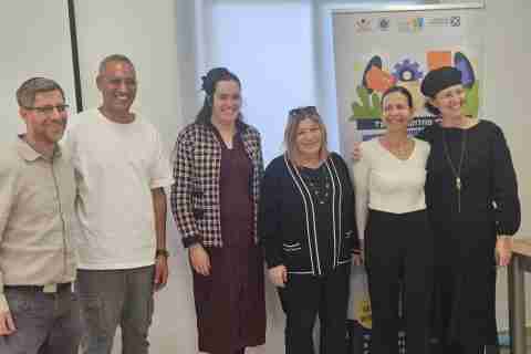 בוחרים בגישור באשדוד, צילום: בן ציון ולוטקר