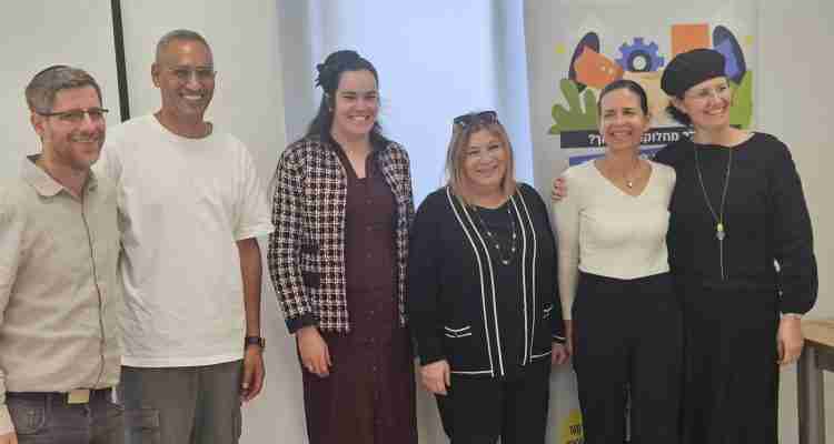 בוחרים בגישור באשדוד, צילום: בן ציון ולוטקר