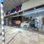 זמן קצר לאחר הפגיעה בחנות אוטו דיפו, צילום: דוברות איחוד הצלה