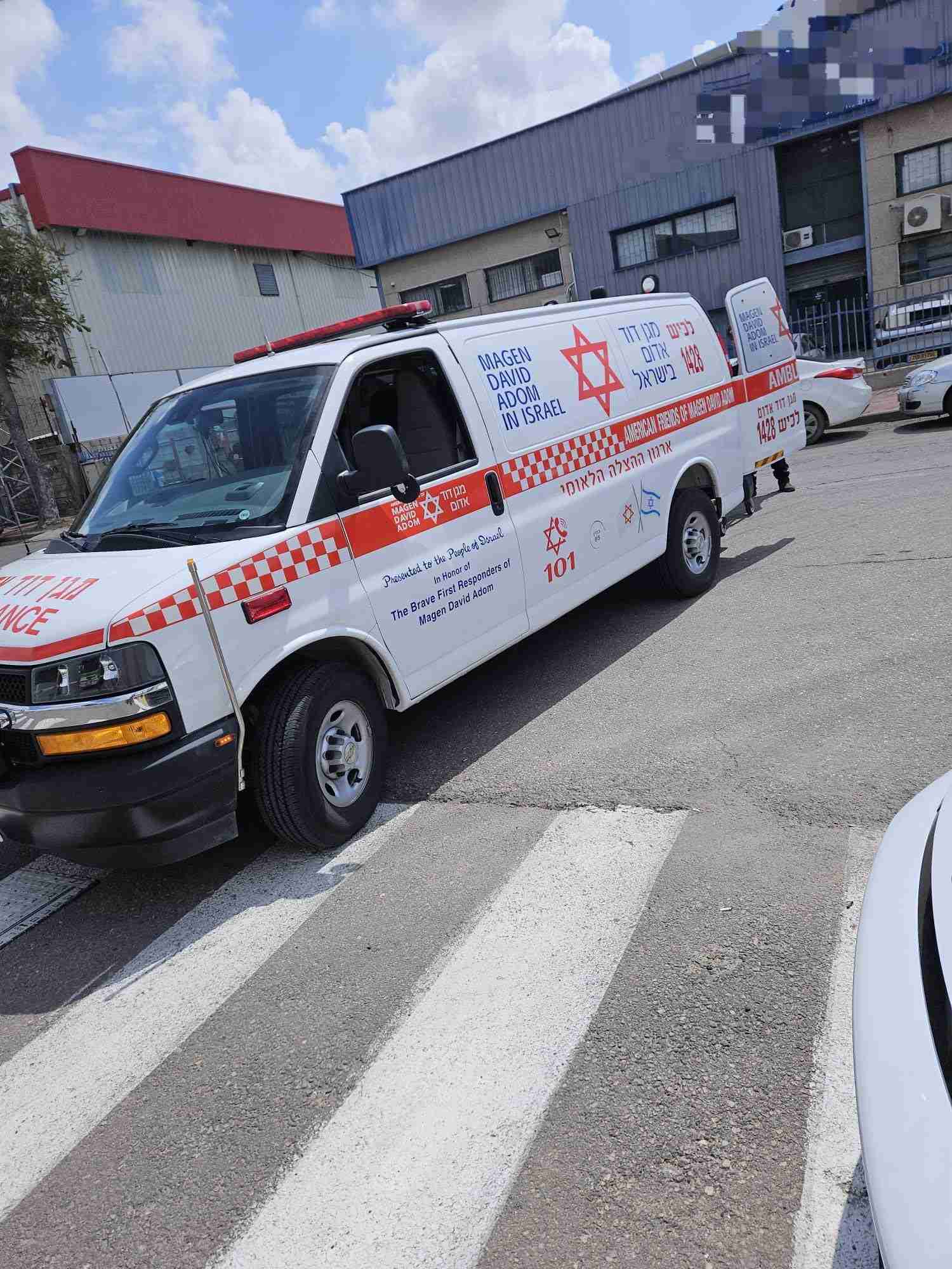 אמבולנס מד"א בשטח. צילום ארכיון: כונני תגובה מיידית מד"א לכיש